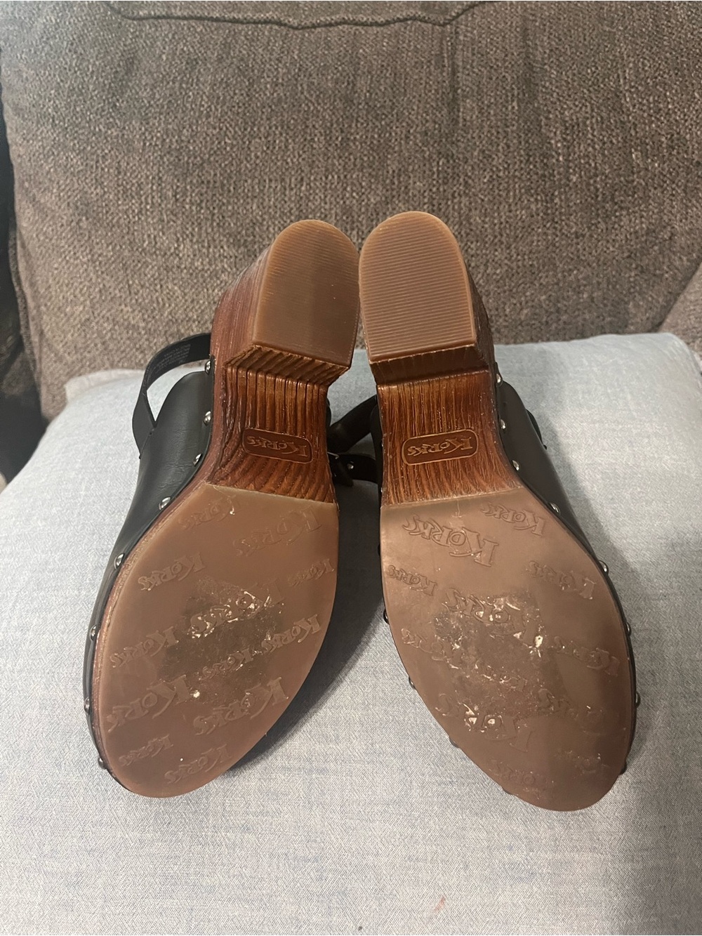 Korks Black Leather Clog Mules with Adjustable Sling Strap - Picture 4 of 8